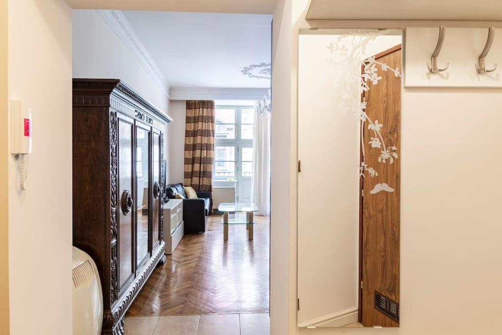 Floriańska Glamour Apartments Kraków Exteriör bild